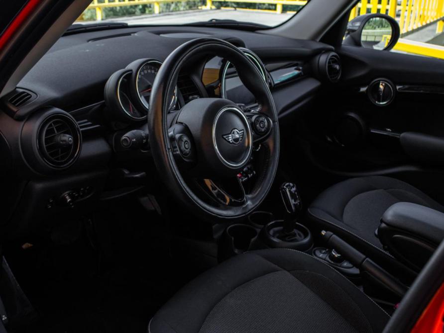 Mini Hatch III (F55/F56) Рестайлинг Москва  - изображение 13