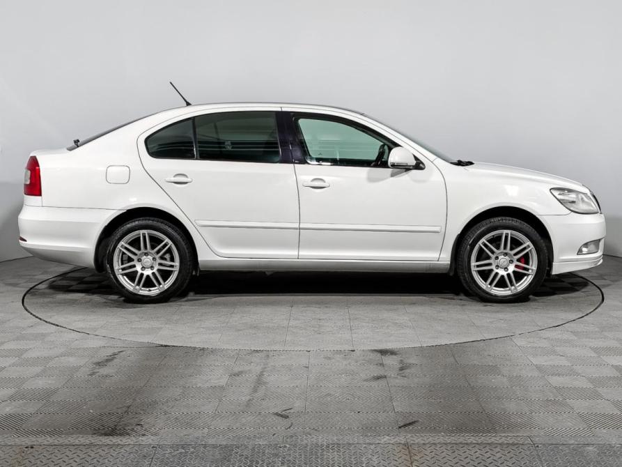 Skoda Octavia II (A5) Рестайлинг Санкт-Петербург  - изображение 4