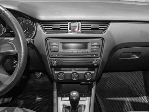 Skoda Octavia III (A7) с пробегом 2014 года, цена 826 576 рублей, 203386 км, лифтбек, Автокод Объявления