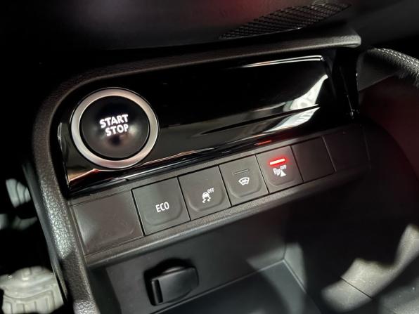 Renault Kaptur I Рестайлинг с пробегом 2021 года, цена 1 397 000 рублей, 119513 км, внедорожник, Автокод Объявления