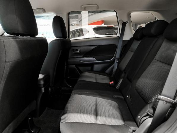 Mitsubishi Outlander III Рестайлинг 2 с пробегом 2018 года, цена 2 299 000 рублей, 98250 км, внедорожник, Автокод Объявления