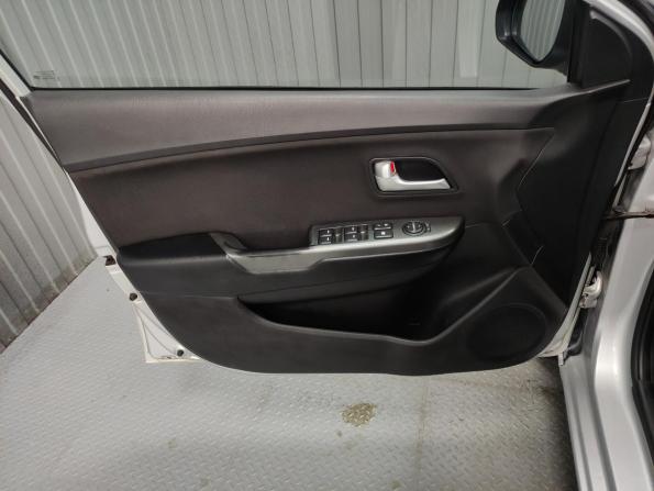 Kia Rio III с пробегом 2014 года, цена 690 000 рублей, 158327 км, хэтчбек, Автокод Объявления