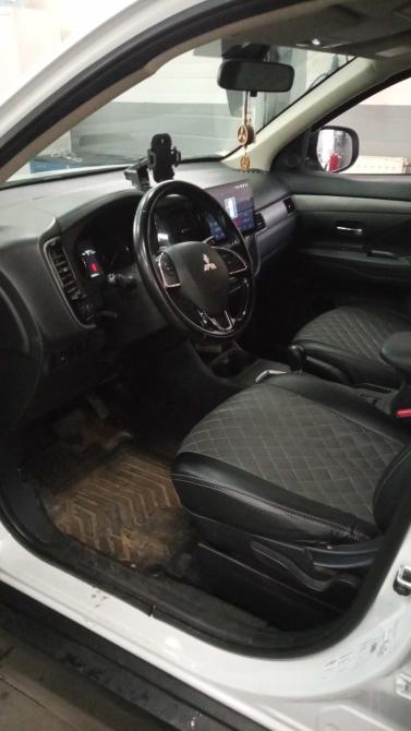 Mitsubishi Outlander III Рестайлинг 2 Санкт-Петербург  - изображение 5