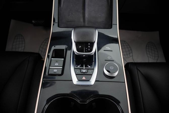 Omoda C5 I с пробегом 2023 года, цена 1 859 000 рублей, 74800 км, внедорожник, Автокод Объявления