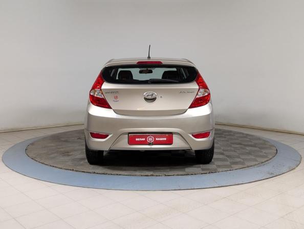 Hyundai Solaris I с пробегом 2011 года, цена 689 900 рублей, 184000 км, седан, Автокод Объявления
