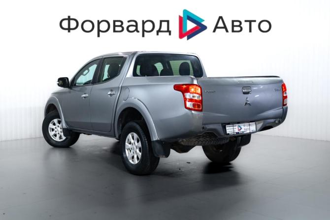 Mitsubishi L200 V с пробегом 2016 года, цена 1 820 000 рублей, 158429 км, пикап, Автокод Объявления