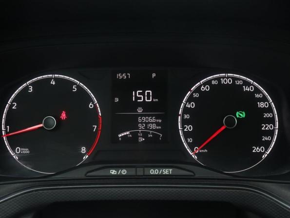 Volkswagen Polo VI с пробегом 2022 года, цена 1 649 000 рублей, 92191 км, лифтбек, Автокод Объявления