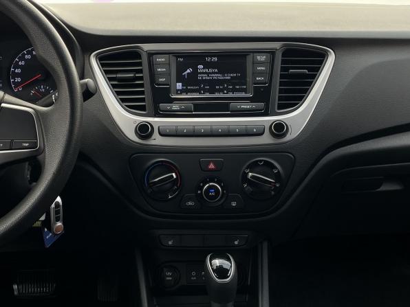 Hyundai Solaris II с пробегом 2017 года, цена 1 290 000 рублей, 149117 км, седан, Автокод Объявления