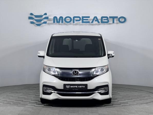 Honda Stepwgn V с пробегом 2016 года, цена 2 350 000 рублей, 105376 км, минивэн, Автокод Объявления
