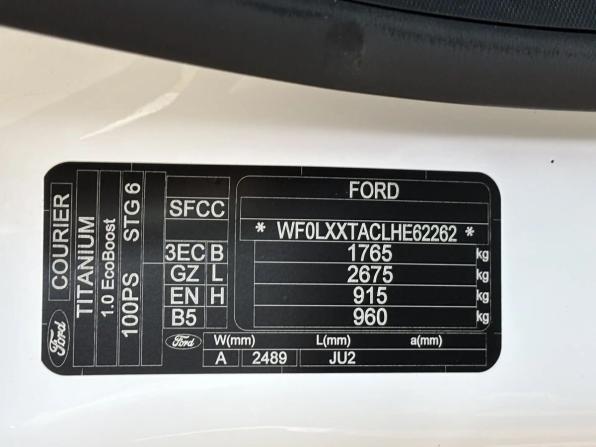Ford Tourneo Courier I с пробегом 2017 года, цена 999 900 рублей, 267595 км, компактвэн, Автокод Объявления