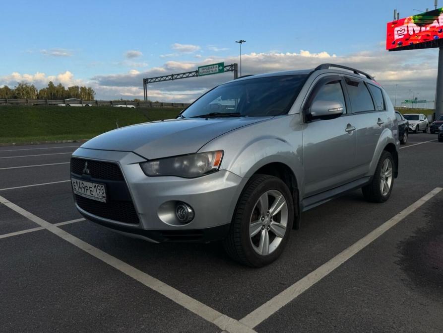 Mitsubishi Outlander II Рестайлинг Санкт-Петербург  - изображение 1