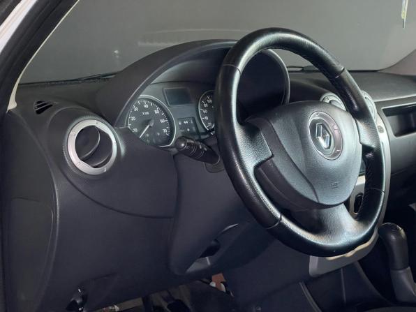 Renault Logan I Рестайлинг с пробегом 2013 года, цена 449 000 рублей, 200235 км, седан, Автокод Объявления