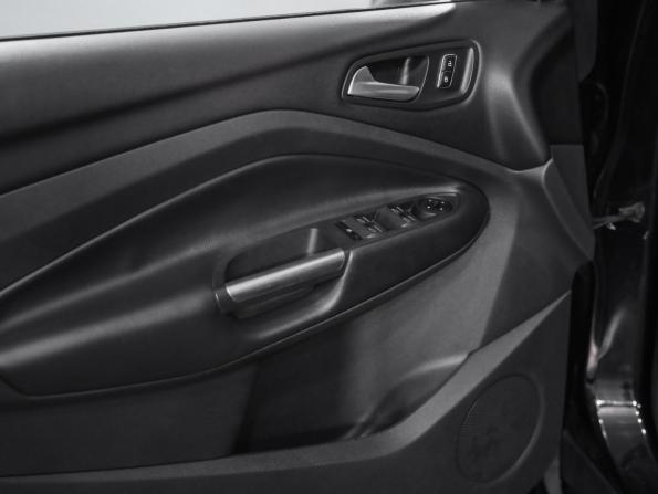 Ford Kuga II с пробегом 2016 года, цена 1 049 000 рублей, 175059 км, внедорожник, Автокод Объявления
