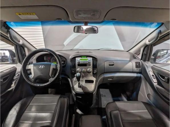 Hyundai Grand Starex I с пробегом 2011 года, цена 1 180 000 рублей, 428745 км, минивэн, Автокод Объявления