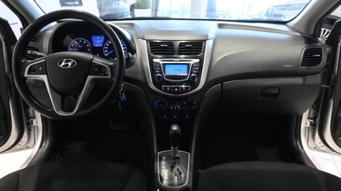 Hyundai Solaris I с пробегом 2013 года, цена 579 000 рублей, 253014 км, седан, Автокод Объявления