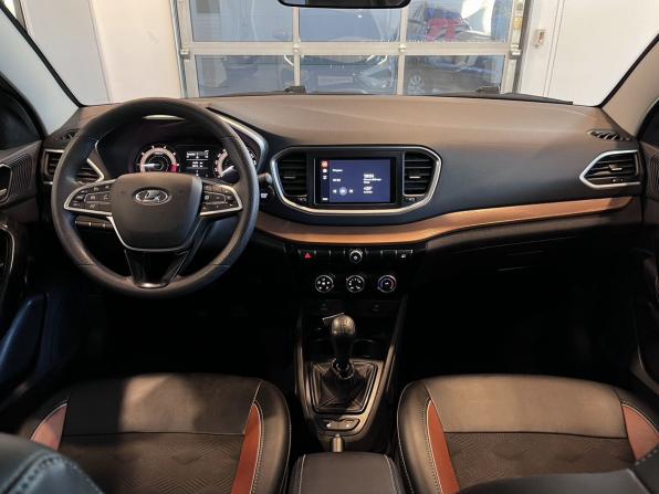 Lada (ВАЗ) Vesta I Рестайлинг (NG) с пробегом 2023 года, цена 1 385 000 рублей, 52457 км, седан, Автокод Объявления