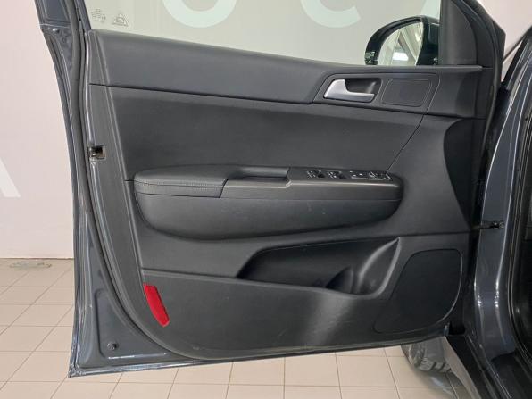 Kia Sportage IV Рестайлинг с пробегом 2019 года, цена 2 020 000 рублей, 76254 км, внедорожник, Автокод Объявления