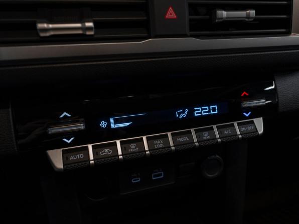 Mitsubishi L200 VI с пробегом 2025 года, цена 4 500 000 рублей, 42 км, пикап, Автокод Объявления