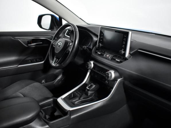 Toyota RAV4 V (XA50) с пробегом 2021 года, цена 3 060 000 рублей, 93967 км, внедорожник, Автокод Объявления