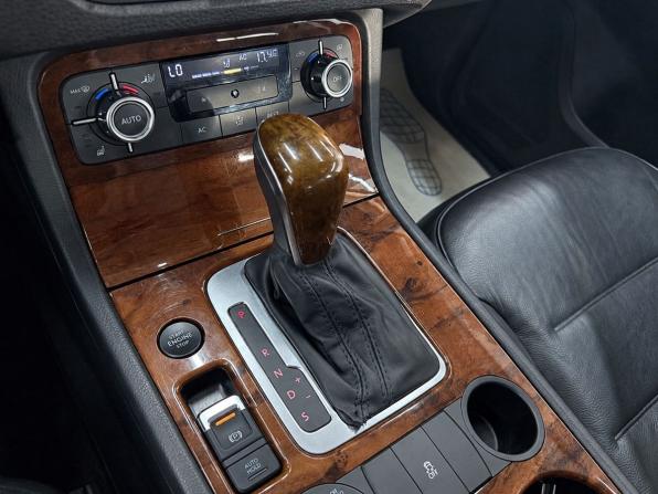 Volkswagen Touareg II с пробегом 2011 года, цена 2 029 000 рублей, 147252 км, внедорожник, Автокод Объявления