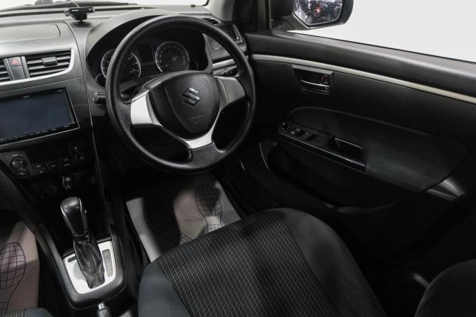 Suzuki Swift IV с пробегом 2014 года, цена 799 000 рублей, 171000 км, хэтчбек, Автокод Объявления