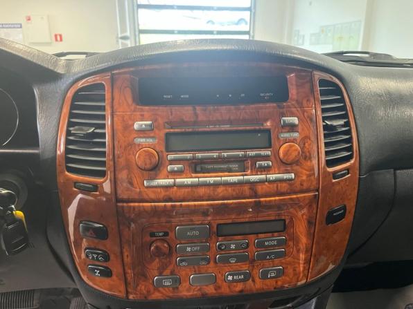 Toyota Land Cruiser 100 Series Рестайлинг 2 с пробегом 2006 года, цена 2 300 000 рублей, 277000 км, внедорожник, Автокод Объявления