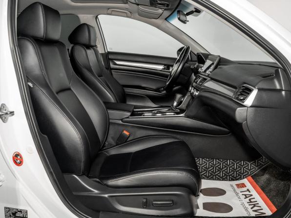 Honda Accord X Рестайлинг с пробегом 2021 года, цена 2 449 500 рублей, 52073 км, седан, Автокод Объявления