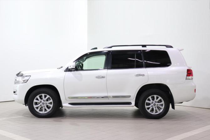 Toyota Land Cruiser 200 Series Рестайлинг 2 с пробегом 2015 года, цена 4 980 000 рублей, 244677 км, внедорожник, Автокод Объявления
