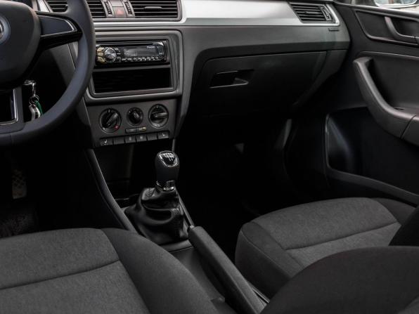 Skoda Rapid I с пробегом 2014 года, цена 868 000 рублей, 143660 км, лифтбек, Автокод Объявления