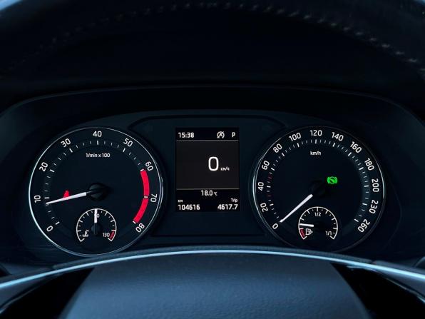 Skoda Octavia IV (A8) с пробегом 2021 года, цена 2 181 300 рублей, 104616 км, лифтбек, Автокод Объявления