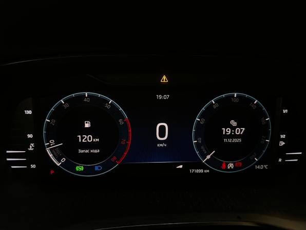 Skoda Octavia IV (A8) с пробегом 2021 года, цена 2 149 000 рублей, 171898 км, лифтбек, Автокод Объявления