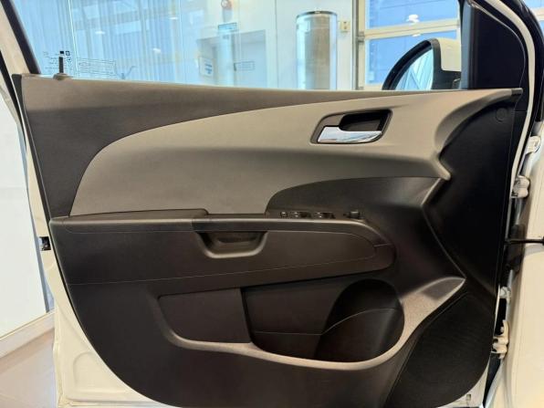 Chevrolet Aveo II с пробегом 2014 года, цена 660 000 рублей, 98397 км, седан, Автокод Объявления
