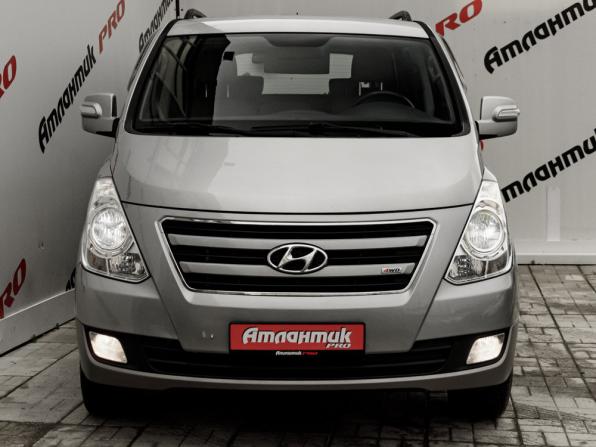 Hyundai Grand Starex I Рестайлинг с пробегом 2017 года, цена 2 650 000 рублей, 144259 км, минивэн, Автокод Объявления