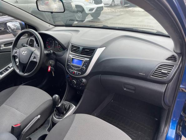 Hyundai Solaris I с пробегом 2011 года, цена 680 000 рублей, 184509 км, седан, Автокод Объявления