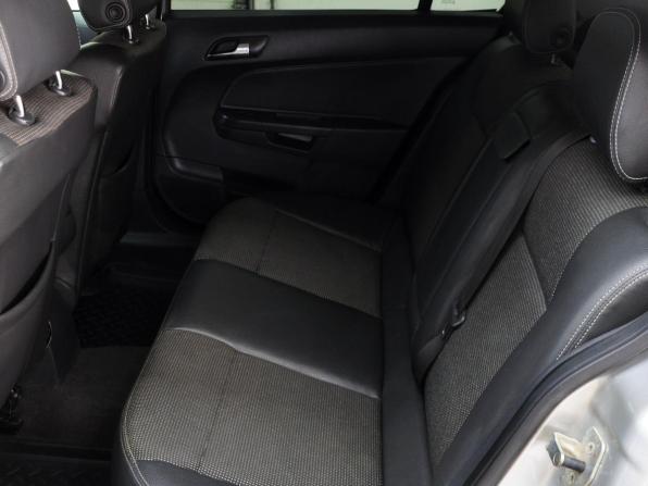 Opel Astra H Рестайлинг с пробегом 2012 года, цена 799 000 рублей, 160000 км, седан, Автокод Объявления
