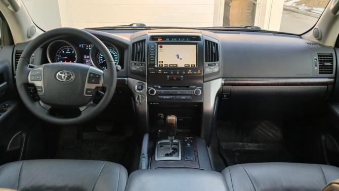 Toyota Land Cruiser 200 Series с пробегом 2008 года, цена 2 598 000 рублей, 240809 км, внедорожник, Автокод Объявления