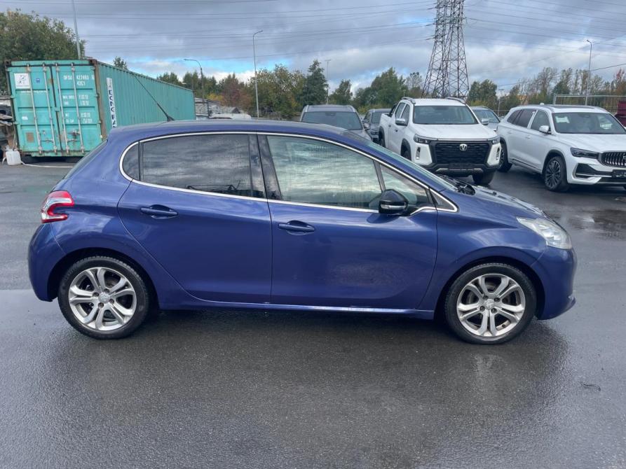 Peugeot 208 I Санкт-Петербург  - изображение 4