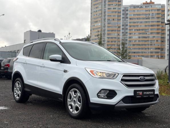 Ford Kuga II Рестайлинг с пробегом 2017 года, цена 1 495 000 рублей, 190000 км, внедорожник, Автокод Объявления