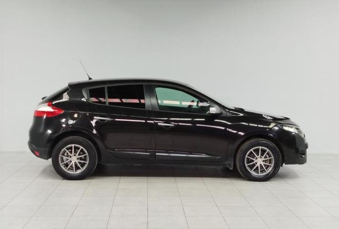 Renault Megane III с пробегом 2012 года, цена 740 000 рублей, 315686 км, хэтчбек, Автокод Объявления