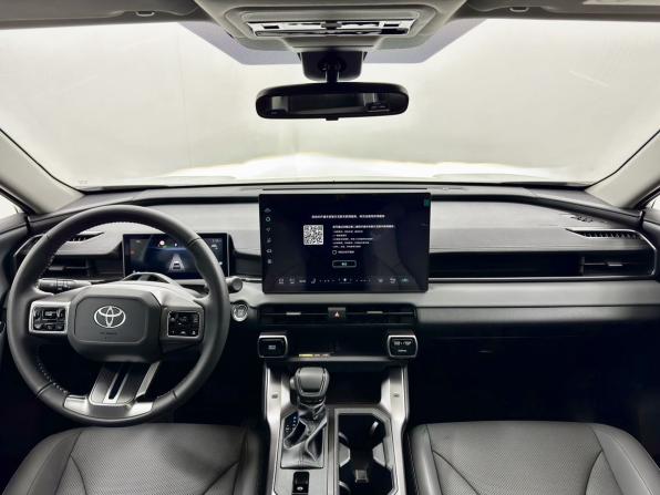 Toyota RAV4 VI (XA60) с пробегом 2026 года, цена 4 450 000 рублей, 12 км, внедорожник, Автокод Объявления