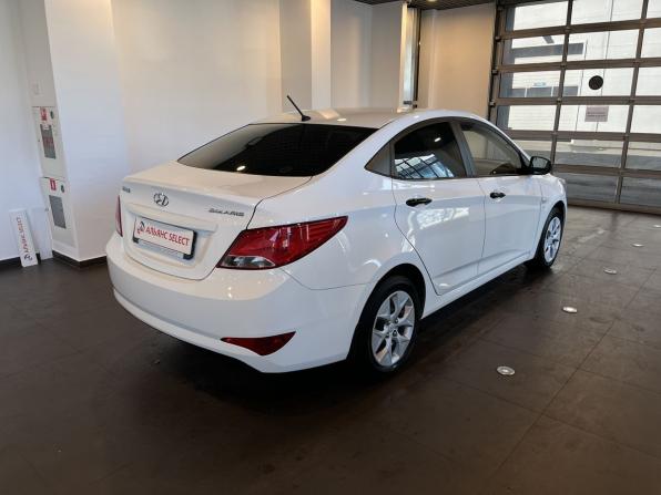 Hyundai Solaris I Рестайлинг с пробегом 2015 года, цена 1 050 000 рублей, 102290 км, седан, Автокод Объявления