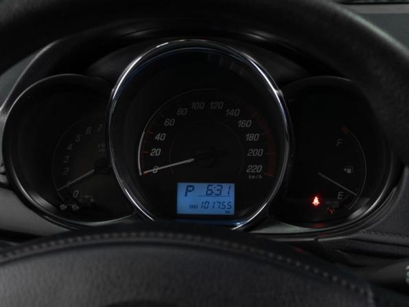 Toyota Yaris XP150 Рестайлинг с пробегом 2020 года, цена 1 459 000 рублей, 101755 км, хэтчбек, Автокод Объявления