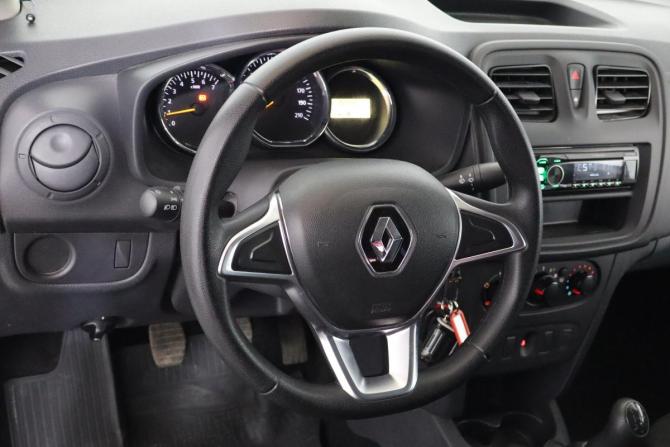 Renault Logan II Рестайлинг с пробегом 2019 года, цена 739 000 рублей, 91000 км, седан, Автокод Объявления