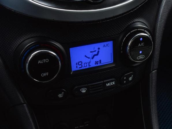 Hyundai Solaris I с пробегом 2012 года, цена 730 000 рублей, 235758 км, седан, Автокод Объявления