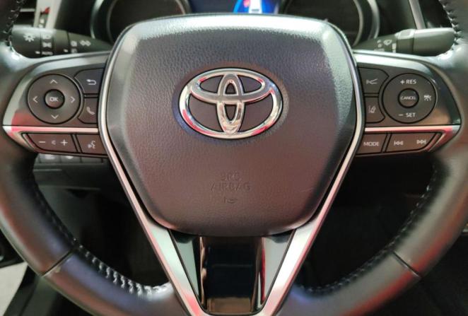 Toyota Camry VIII (XV70) Рестайлинг с пробегом 2021 года, цена 3 270 000 рублей, 82025 км, седан, Автокод Объявления