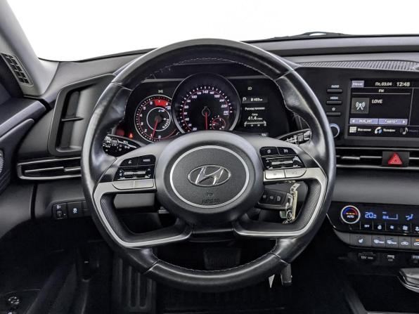 Hyundai Elantra VII (CN7) с пробегом 2021 года, цена 1 815 000 рублей, 117198 км, седан, Автокод Объявления