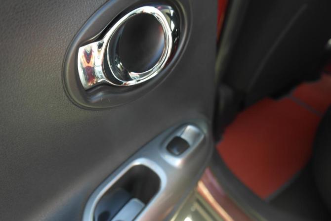 Nissan Juke I с пробегом 2012 года, цена 865 000 рублей, 268800 км, внедорожник, Автокод Объявления
