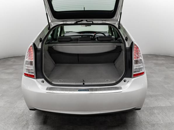 Toyota Prius III (XW30) с пробегом 2010 года, цена 1 000 000 рублей, 214103 км, лифтбек, Автокод Объявления