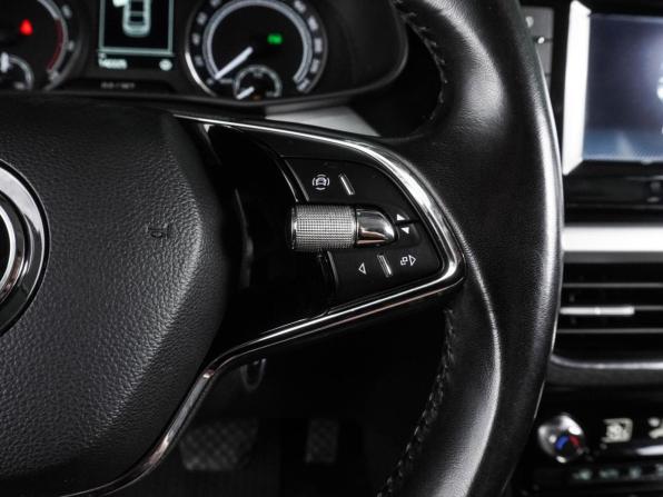Skoda Rapid II с пробегом 2020 года, цена 1 457 000 рублей, 142153 км, лифтбек, Автокод Объявления