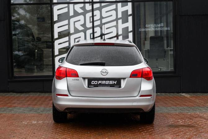 Opel Astra J Рестайлинг с пробегом 2013 года, цена 849 000 рублей, 227275 км, универсал, Автокод Объявления